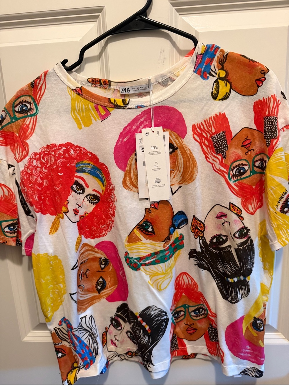 Zara White Short-Sleeve Tee with Multicolor Illustrated Faces - Picture 2 of 3